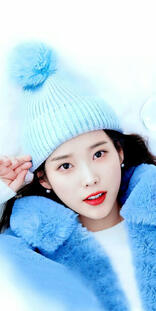 IU in blue